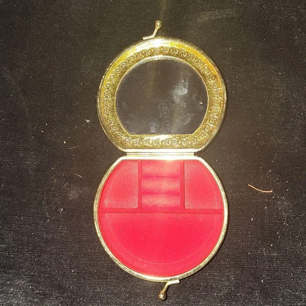 Mini Jewelry Box  - Picture 3 of 5